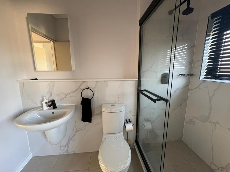 To Let 2 Bedroom Property for Rent in Richwood Western Cape